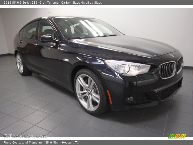 Front 3/4 View of 2013 5 Series 535i Gran Turismo