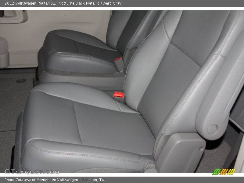 Nocturne Black Metallic / Aero Gray 2012 Volkswagen Routan SE