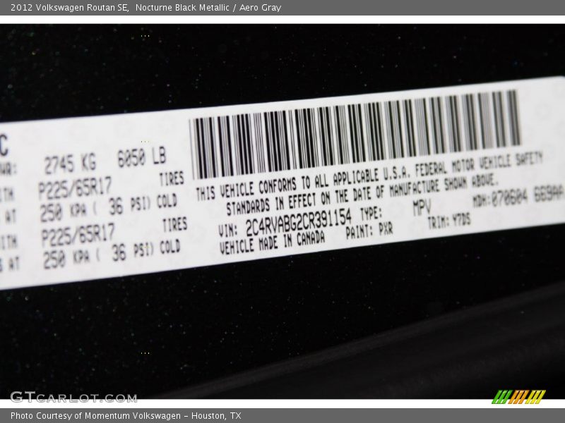 Nocturne Black Metallic / Aero Gray 2012 Volkswagen Routan SE