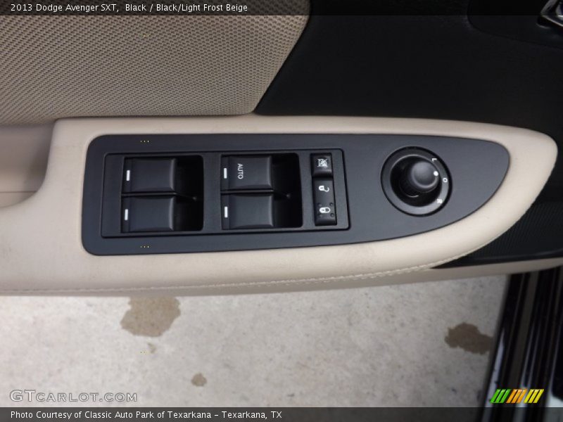 Black / Black/Light Frost Beige 2013 Dodge Avenger SXT