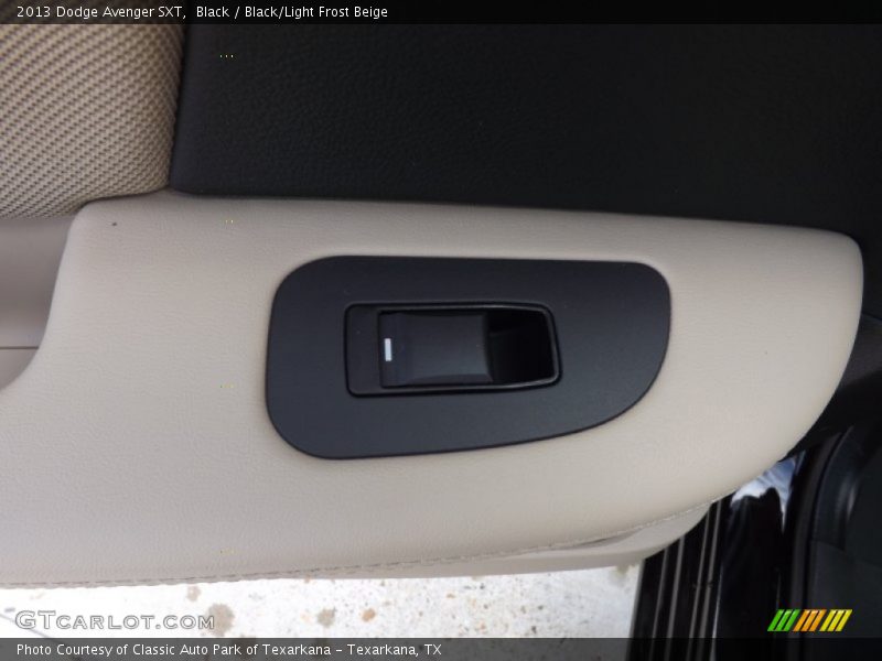 Black / Black/Light Frost Beige 2013 Dodge Avenger SXT