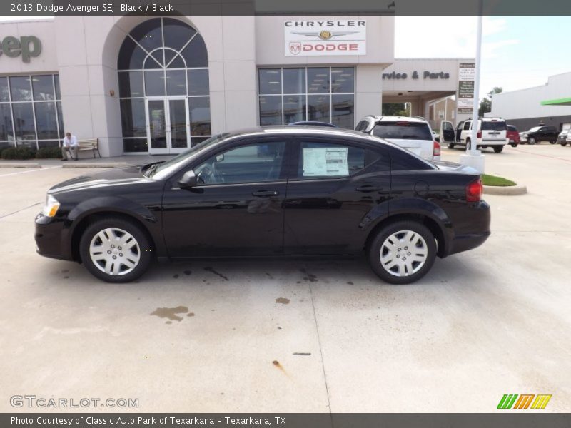 Black / Black 2013 Dodge Avenger SE