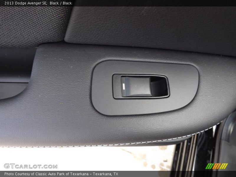 Black / Black 2013 Dodge Avenger SE