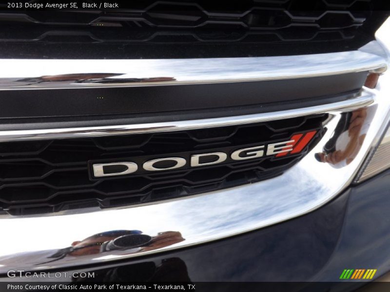Black / Black 2013 Dodge Avenger SE