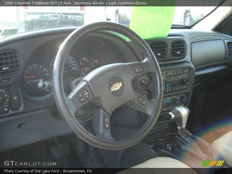 Sandstone Metallic / Light Cashmere/Ebony 2005 Chevrolet TrailBlazer EXT LT 4x4