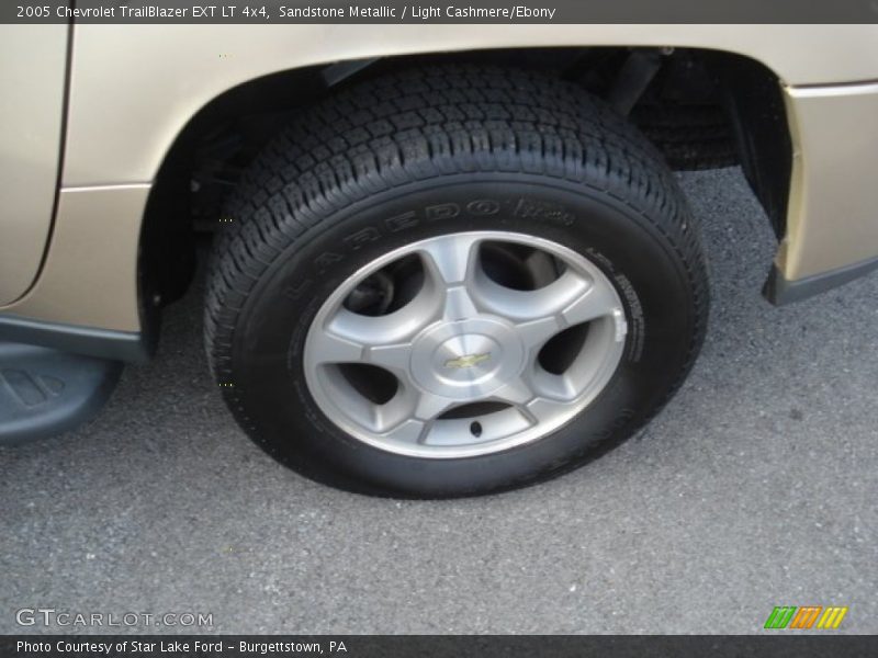 Sandstone Metallic / Light Cashmere/Ebony 2005 Chevrolet TrailBlazer EXT LT 4x4