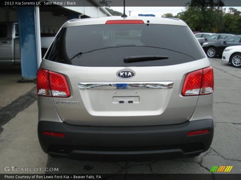 Satin Metal / Black 2013 Kia Sorento LX
