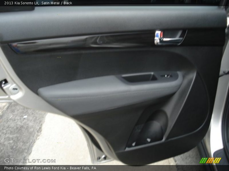 Satin Metal / Black 2013 Kia Sorento LX