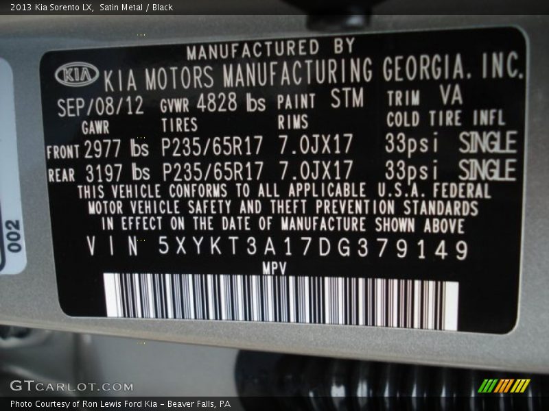 Satin Metal / Black 2013 Kia Sorento LX