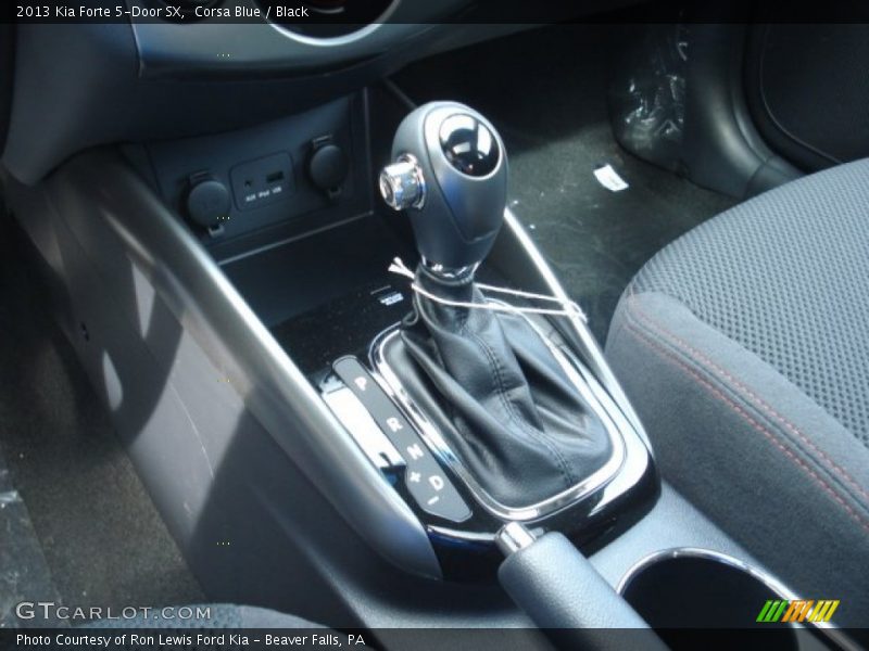 Corsa Blue / Black 2013 Kia Forte 5-Door SX