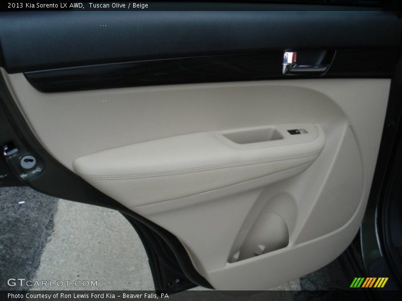 Tuscan Olive / Beige 2013 Kia Sorento LX AWD