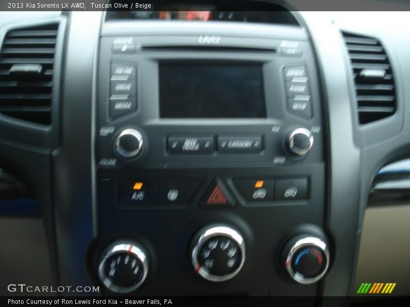 Tuscan Olive / Beige 2013 Kia Sorento LX AWD