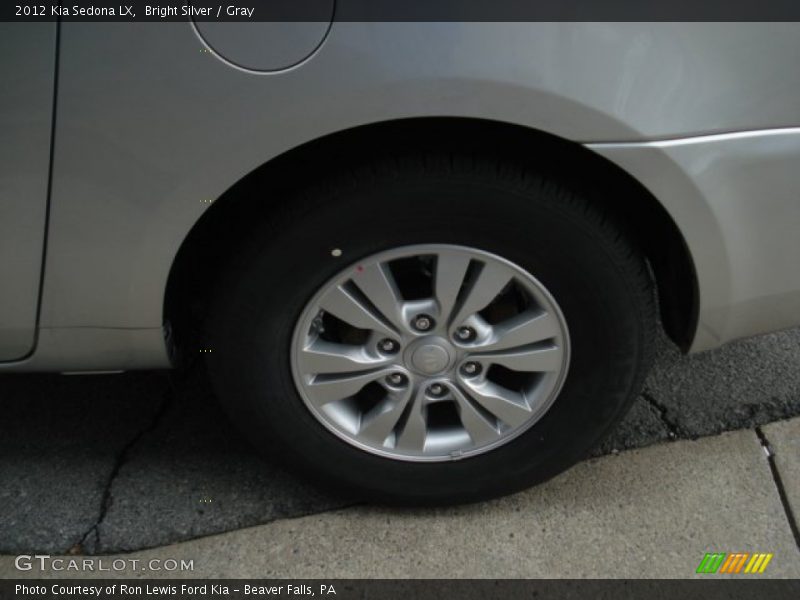 Bright Silver / Gray 2012 Kia Sedona LX