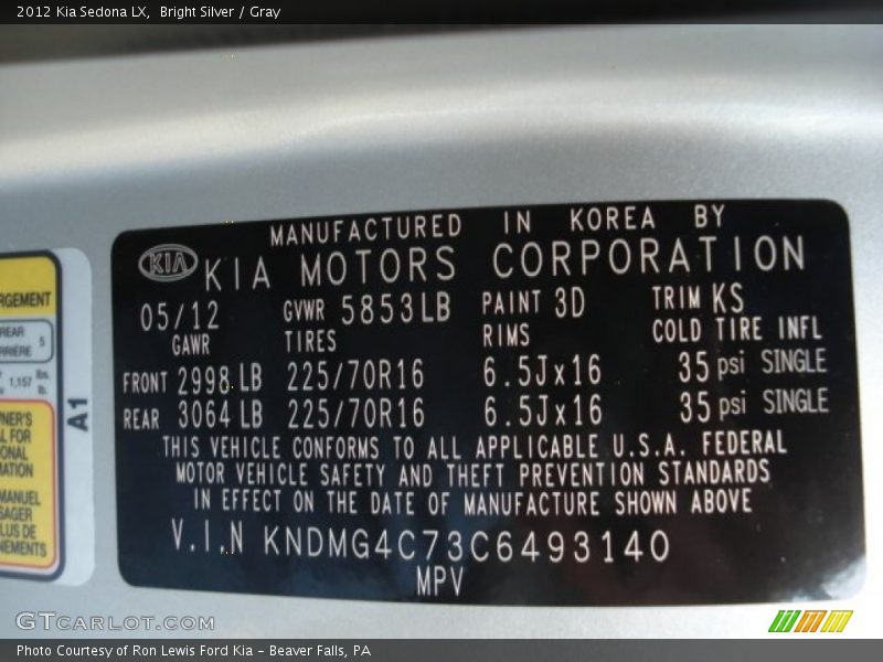 Bright Silver / Gray 2012 Kia Sedona LX