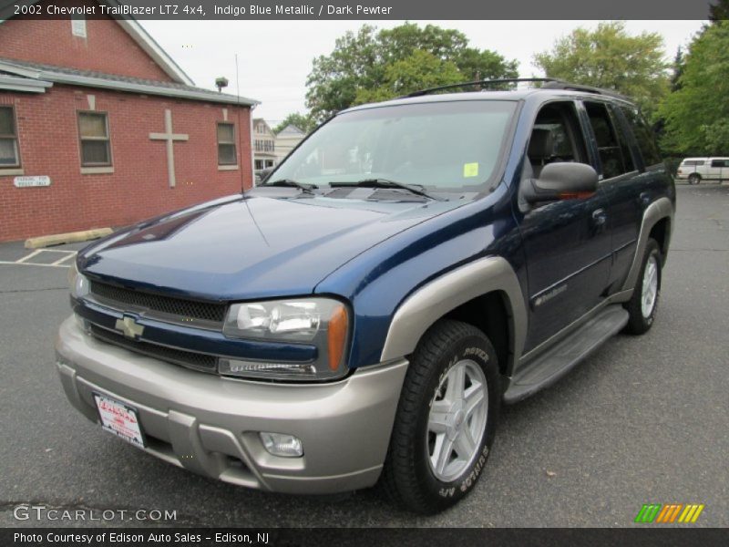 Front 3/4 View of 2002 TrailBlazer LTZ 4x4
