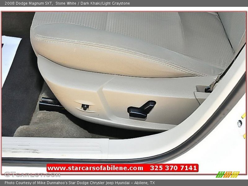 Stone White / Dark Khaki/Light Graystone 2008 Dodge Magnum SXT