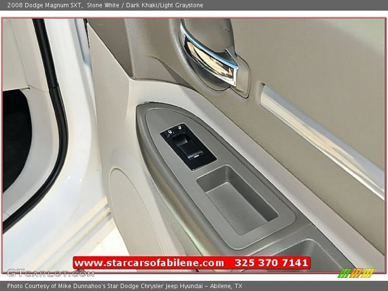 Stone White / Dark Khaki/Light Graystone 2008 Dodge Magnum SXT