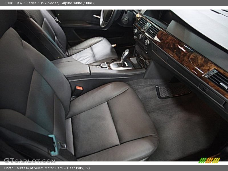 Alpine White / Black 2008 BMW 5 Series 535xi Sedan