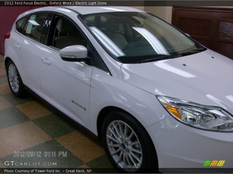 Oxford White / Electric Light Stone 2012 Ford Focus Electric