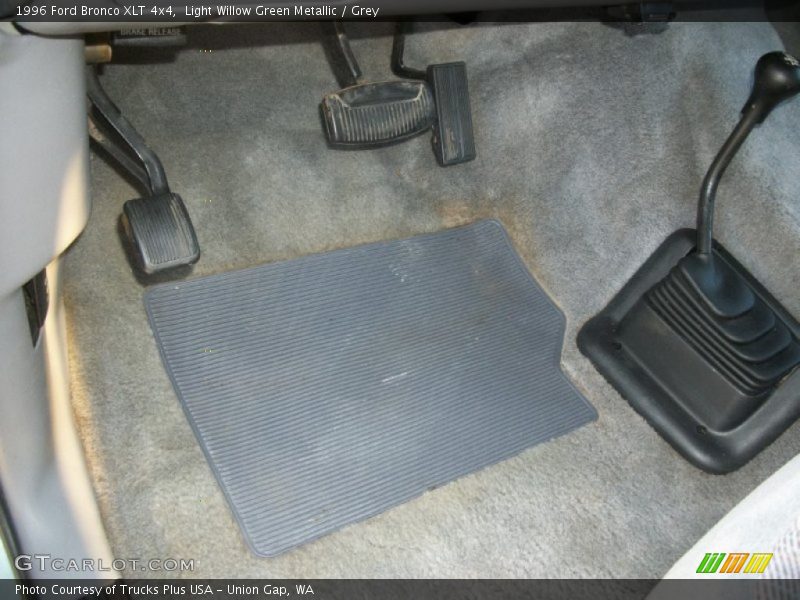 Controls of 1996 Bronco XLT 4x4