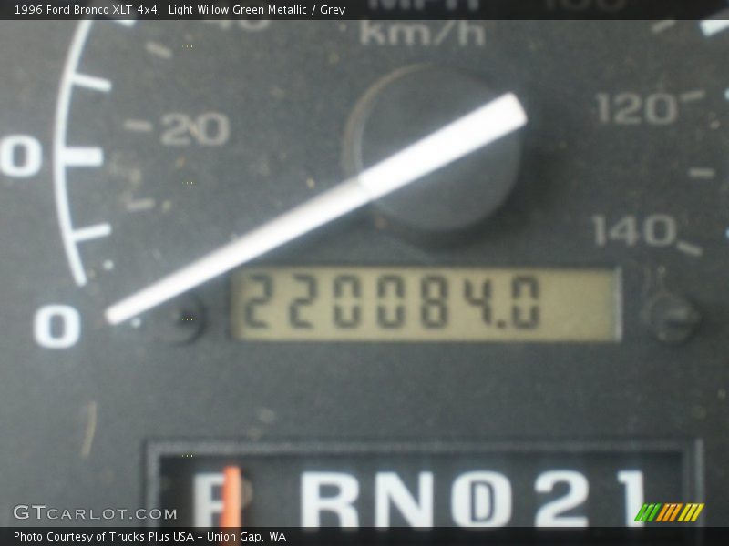 Light Willow Green Metallic / Grey 1996 Ford Bronco XLT 4x4