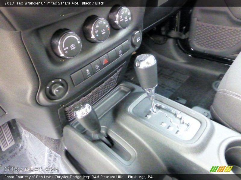 Black / Black 2013 Jeep Wrangler Unlimited Sahara 4x4