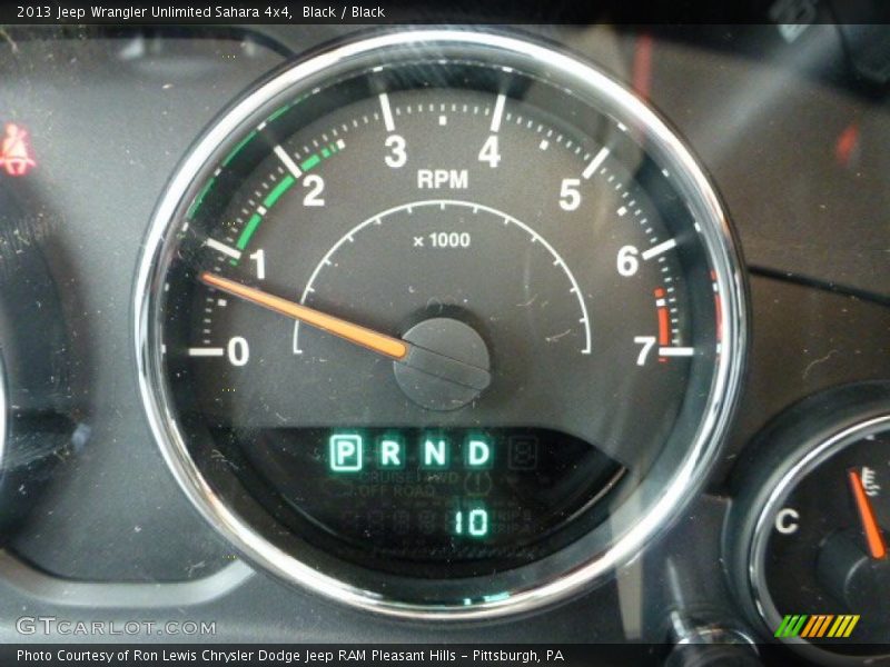 Black / Black 2013 Jeep Wrangler Unlimited Sahara 4x4