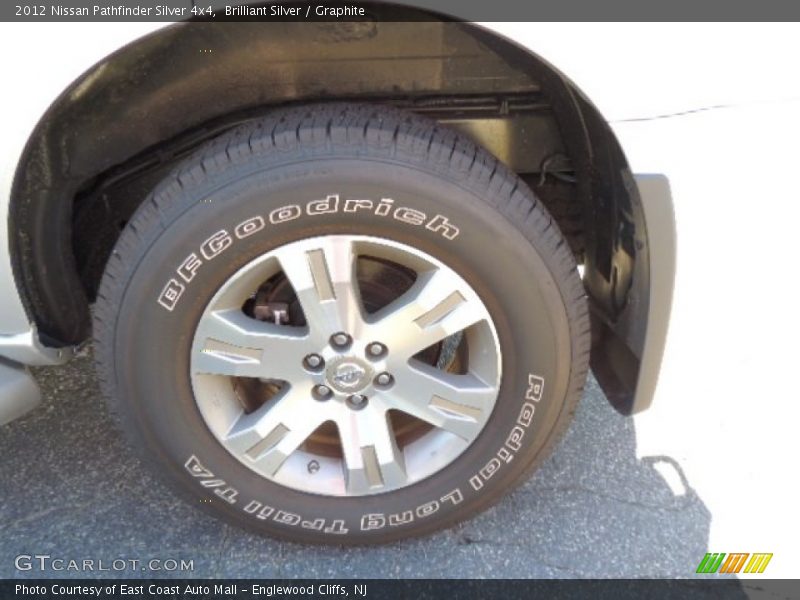 Brilliant Silver / Graphite 2012 Nissan Pathfinder Silver 4x4