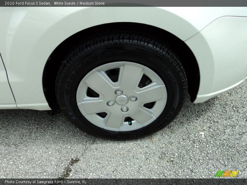 White Suede / Medium Stone 2010 Ford Focus S Sedan