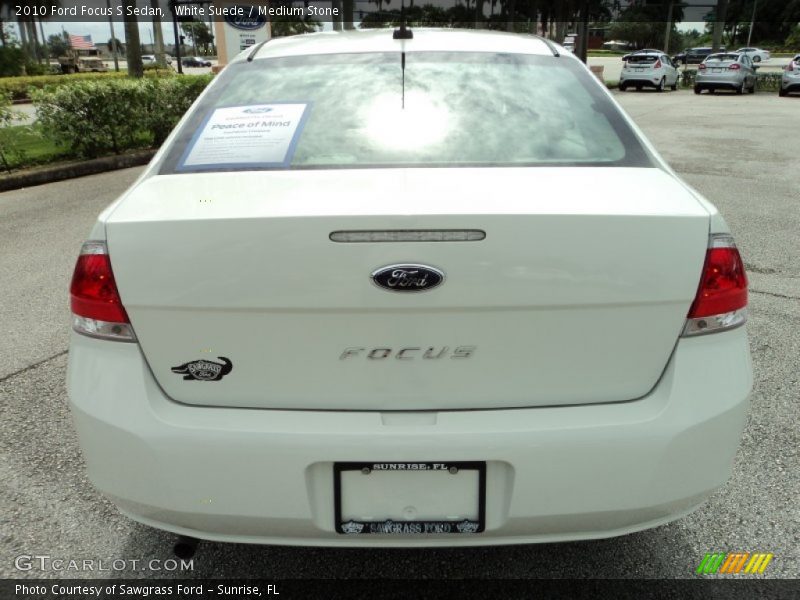 White Suede / Medium Stone 2010 Ford Focus S Sedan