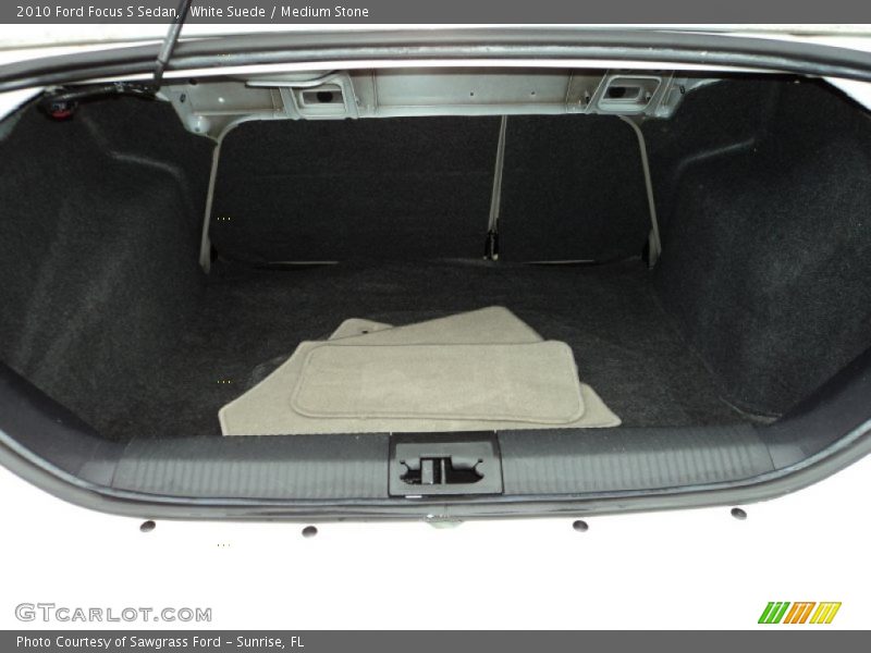 White Suede / Medium Stone 2010 Ford Focus S Sedan