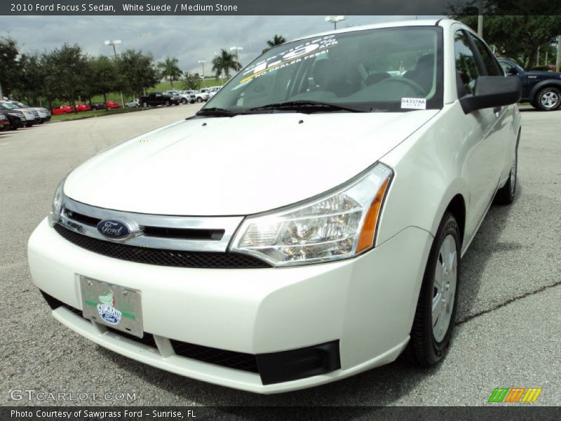 White Suede / Medium Stone 2010 Ford Focus S Sedan