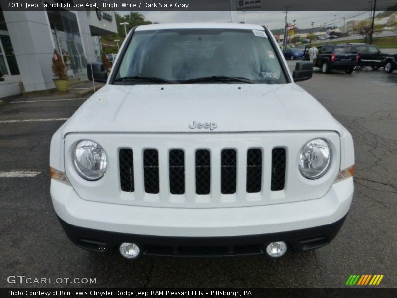 Bright White / Dark Slate Gray 2013 Jeep Patriot Latitude 4x4