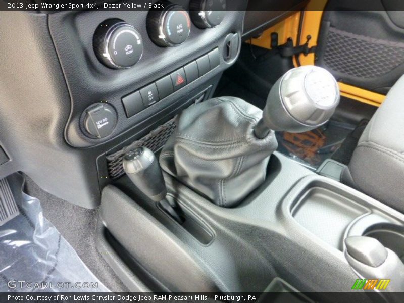  2013 Wrangler Sport 4x4 6 Speed Manual Shifter