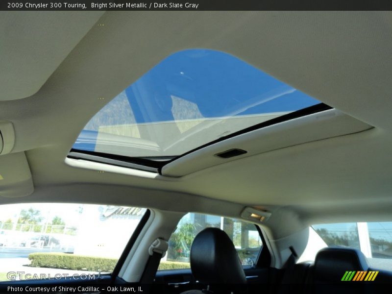Bright Silver Metallic / Dark Slate Gray 2009 Chrysler 300 Touring