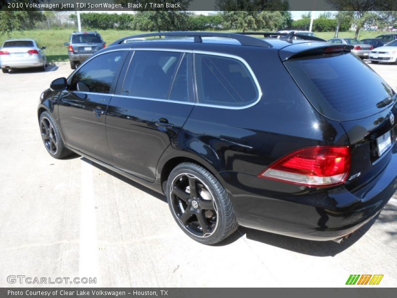 Black / Titan Black 2010 Volkswagen Jetta TDI SportWagen