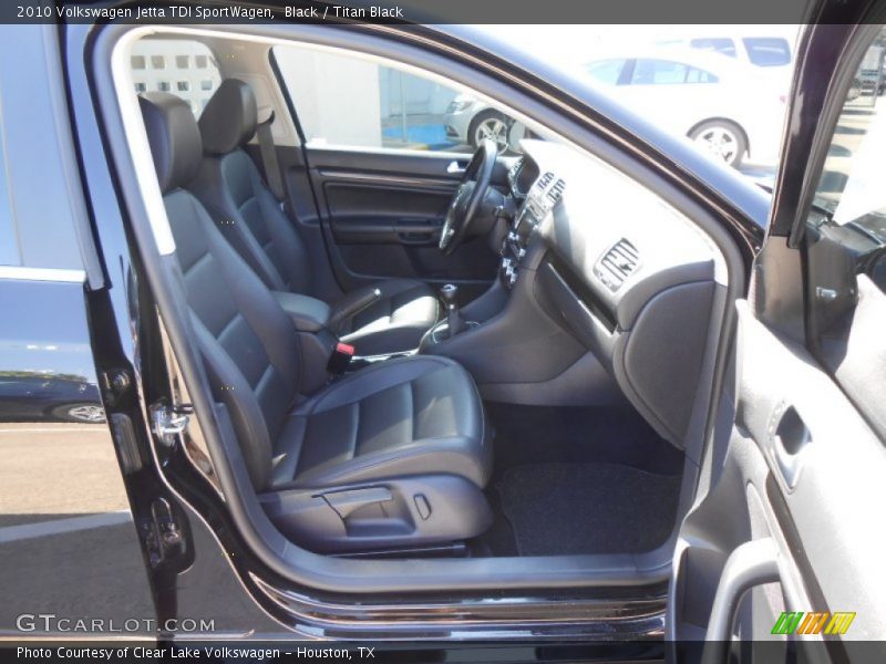 Black / Titan Black 2010 Volkswagen Jetta TDI SportWagen
