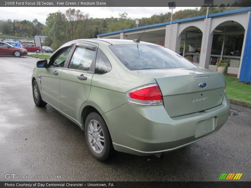 Kiwi Green / Medium Stone 2008 Ford Focus SE Sedan