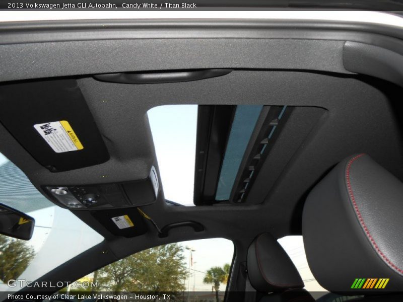 Candy White / Titan Black 2013 Volkswagen Jetta GLI Autobahn
