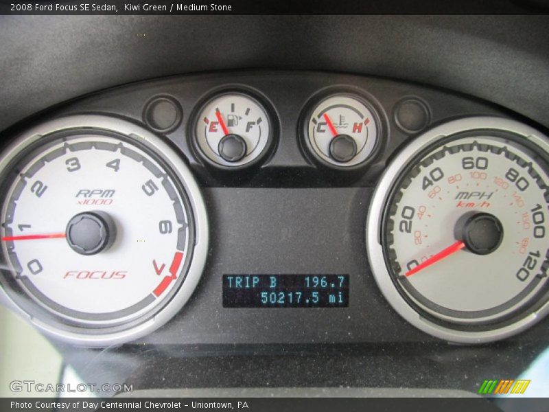 Kiwi Green / Medium Stone 2008 Ford Focus SE Sedan