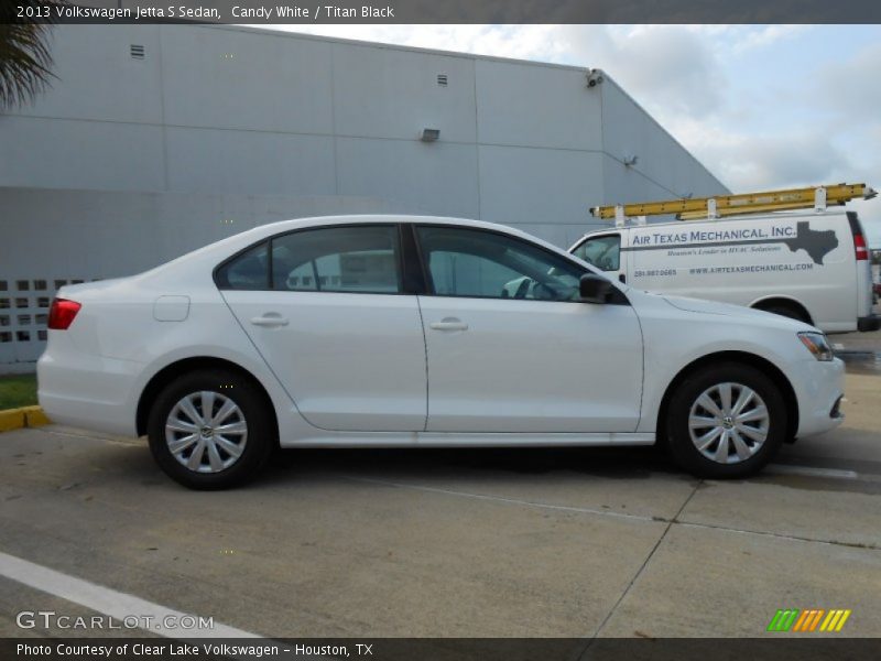 Candy White / Titan Black 2013 Volkswagen Jetta S Sedan