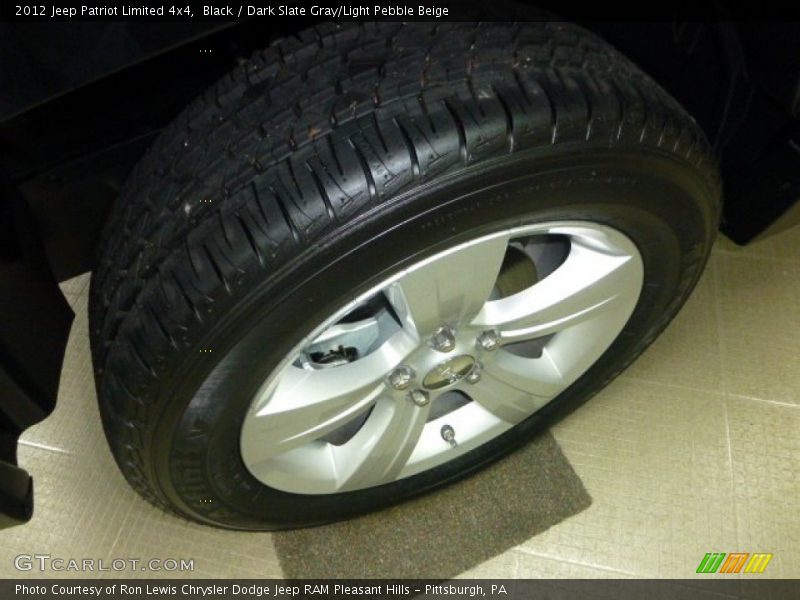Black / Dark Slate Gray/Light Pebble Beige 2012 Jeep Patriot Limited 4x4