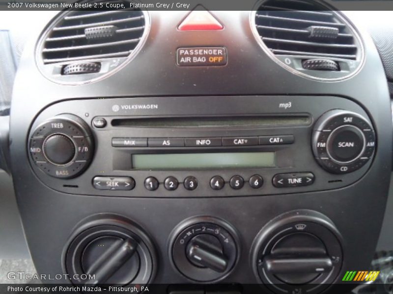 Platinum Grey / Grey 2007 Volkswagen New Beetle 2.5 Coupe