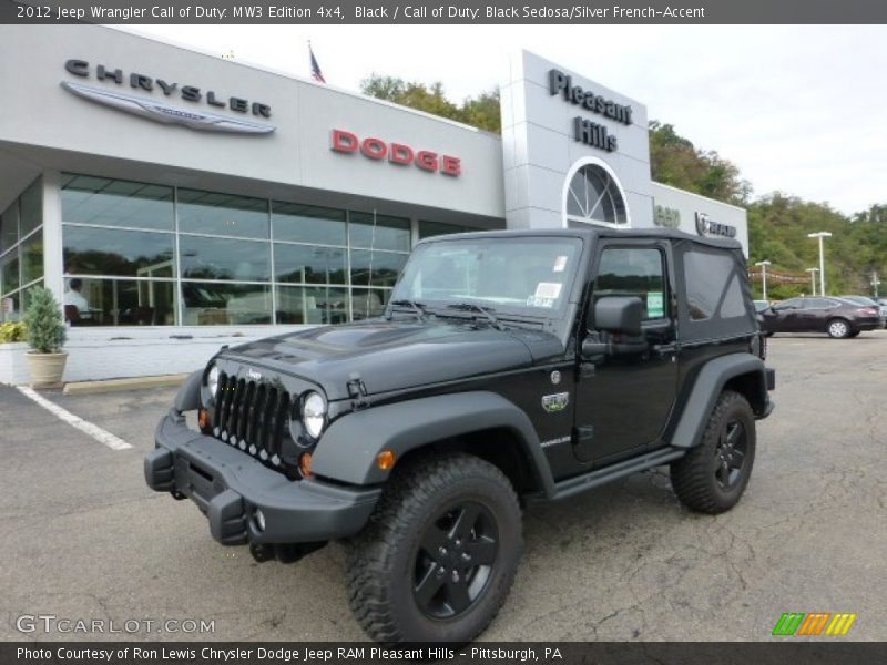 Black / Call of Duty: Black Sedosa/Silver French-Accent 2012 Jeep Wrangler Call of Duty: MW3 Edition 4x4