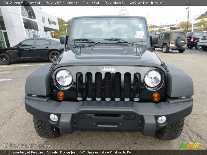 Black / Call of Duty: Black Sedosa/Silver French-Accent 2012 Jeep Wrangler Call of Duty: MW3 Edition 4x4