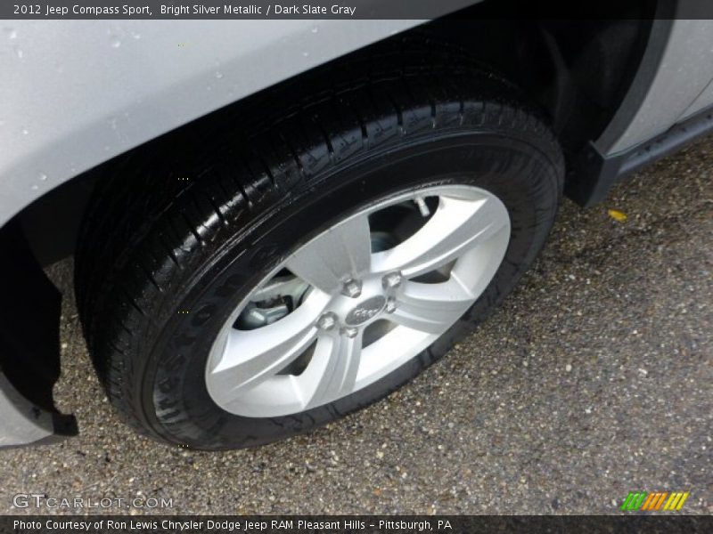 Bright Silver Metallic / Dark Slate Gray 2012 Jeep Compass Sport