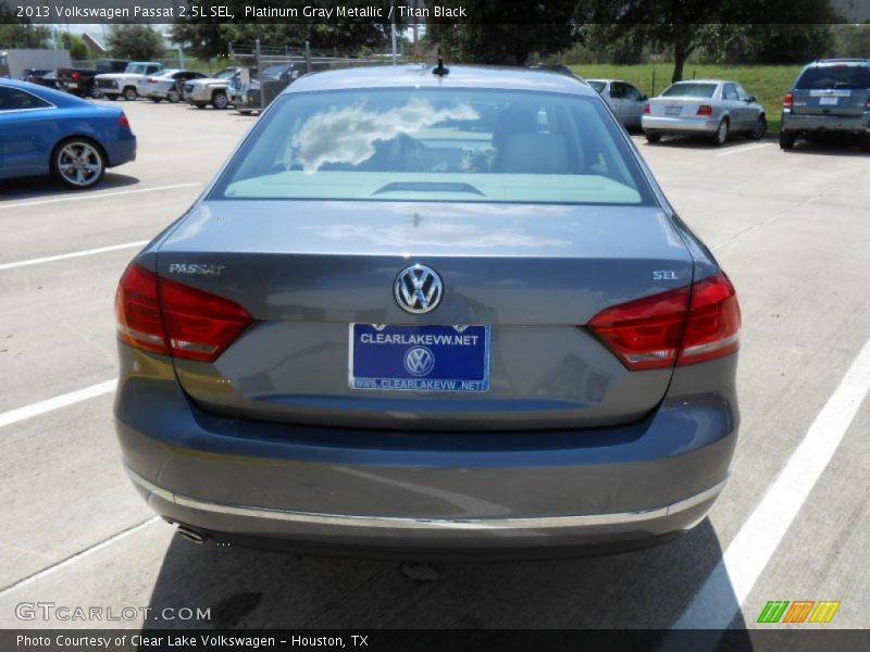 Platinum Gray Metallic / Titan Black 2013 Volkswagen Passat 2.5L SEL