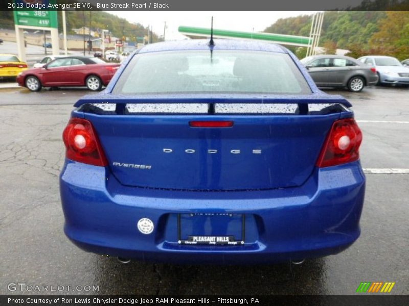Blue Streak Pearl / Black 2013 Dodge Avenger SE V6