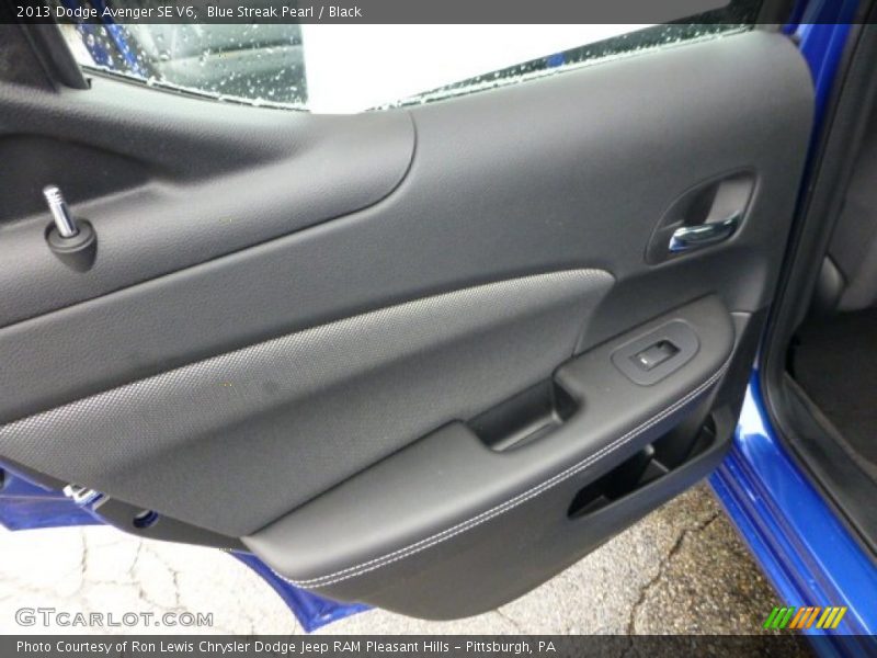 Blue Streak Pearl / Black 2013 Dodge Avenger SE V6