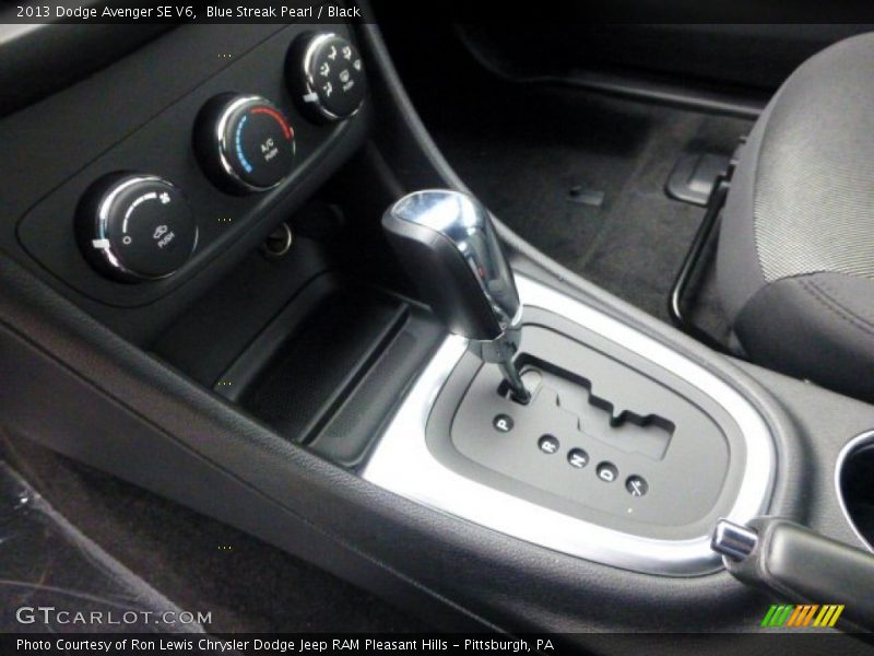 Blue Streak Pearl / Black 2013 Dodge Avenger SE V6